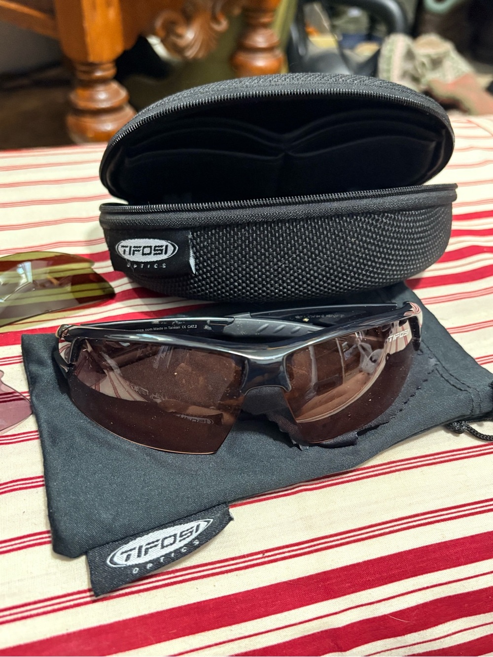 Tifosi Optics Women's Black Frame Sunglasses with Brown Lenses
